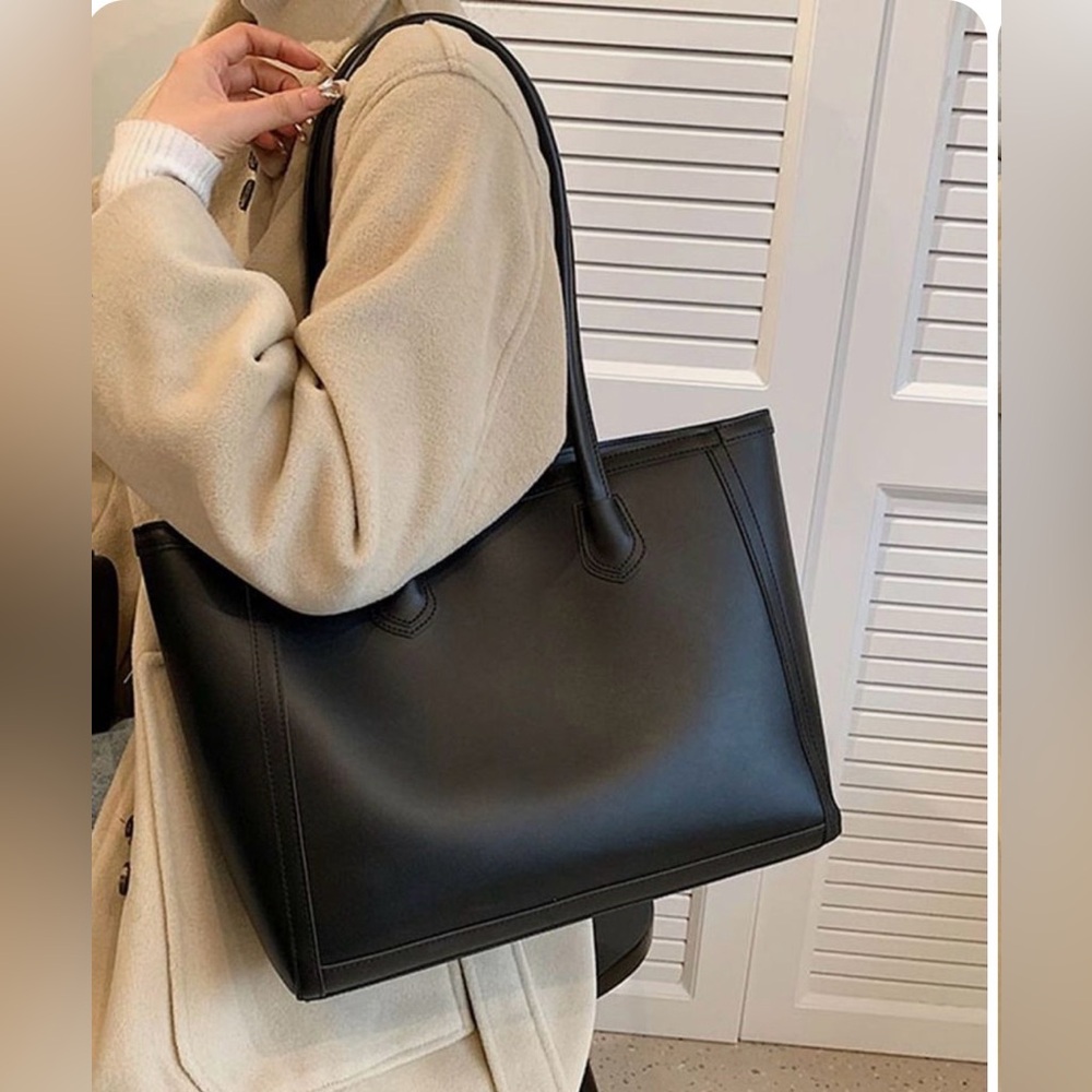 Classic Black faux Leather Tote Bag